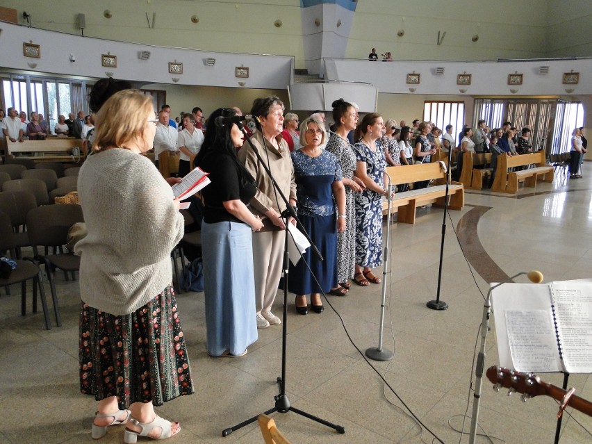 Radomianie modlili się za ofiary i zdrowie rannych w tragicznym wypadku do którego doszło w Chorwacji. Zobacz zdjęcia