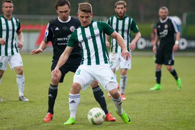 Bytow 29 04 2017 stadion mosirmecz nice i liga drutex bytovia bytow olimpia grudziadzna zdjeciukamil kurowskifot.lukasz capar/ glos pomorza/ polska press