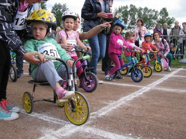 Obszerną relację z 60.„Dziecięcych Wyścigów Rowerowych ”, także fotograficzną,  opublikujemy w weekend na portalu gk24.pl i w poniedziałkowym wydaniu „Głosu Koszalińskiego”.