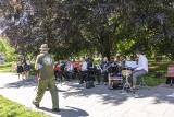 Kraków. Nowa Huta w stylu retro. Piknik rodzinny jak podróż w czasie ZDJĘCIA