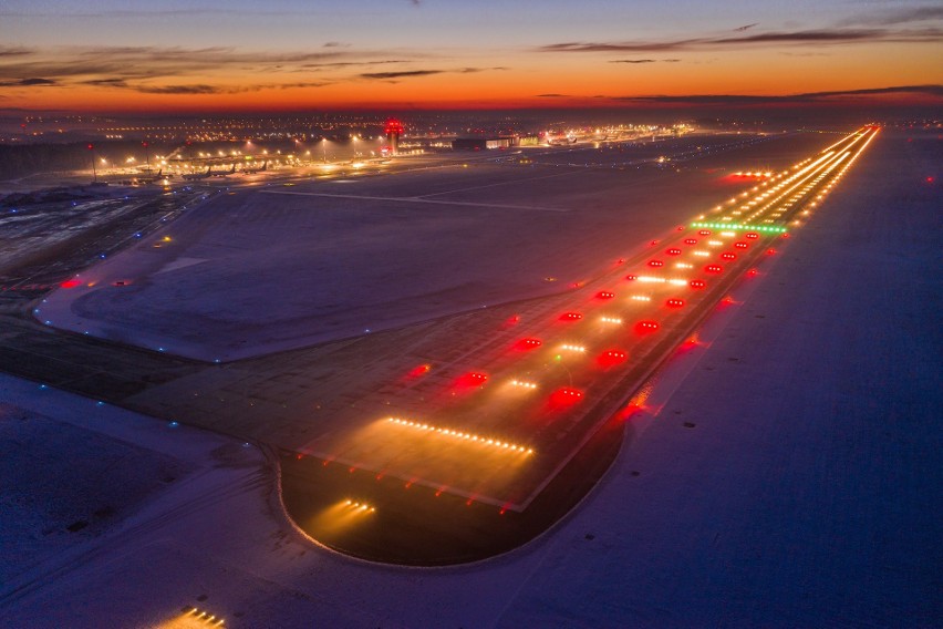Katowice Airport w pięknej, zimowej odsłonie...