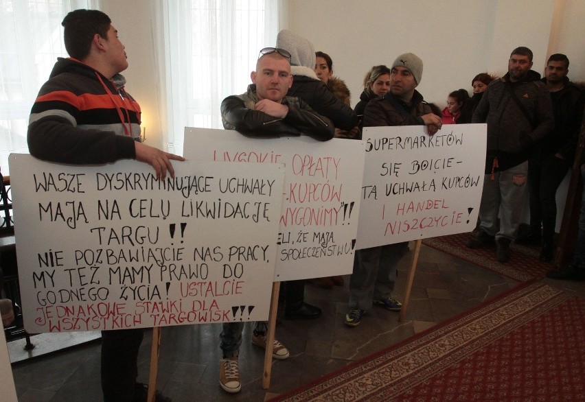 Protest handlarzy w Radomiu. Gorące spotkanie z wiceprezydentem Frysztakiem