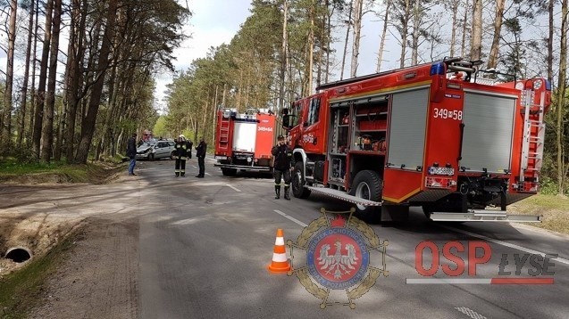 Łyse - Kolno: wypadek, dwie osoby w szpitalu [ZDJĘCIA]