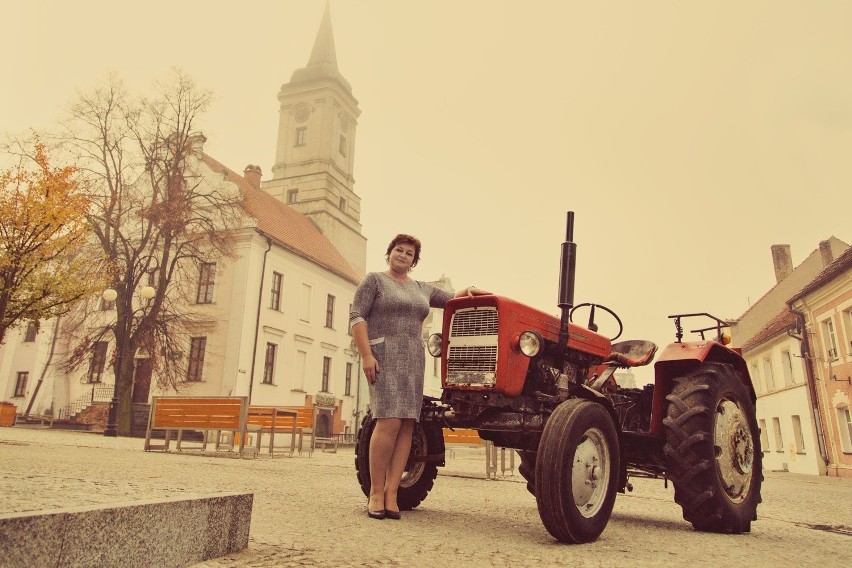 Kobiety na traktory! - kalendarz promocyjny Byczyny....