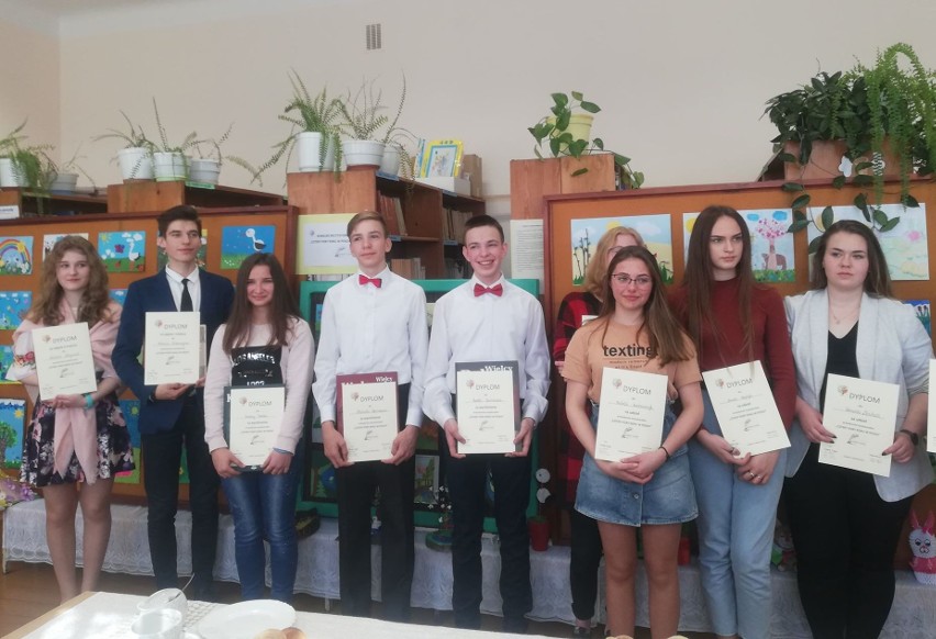 Grębów. Uczniowie pięciu szkół rywalizowali w konkursie recytatorskim