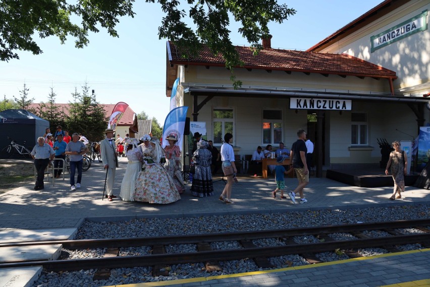 W Kańczudze uroczyście otwarto odrestaurowaną stację kolejki...