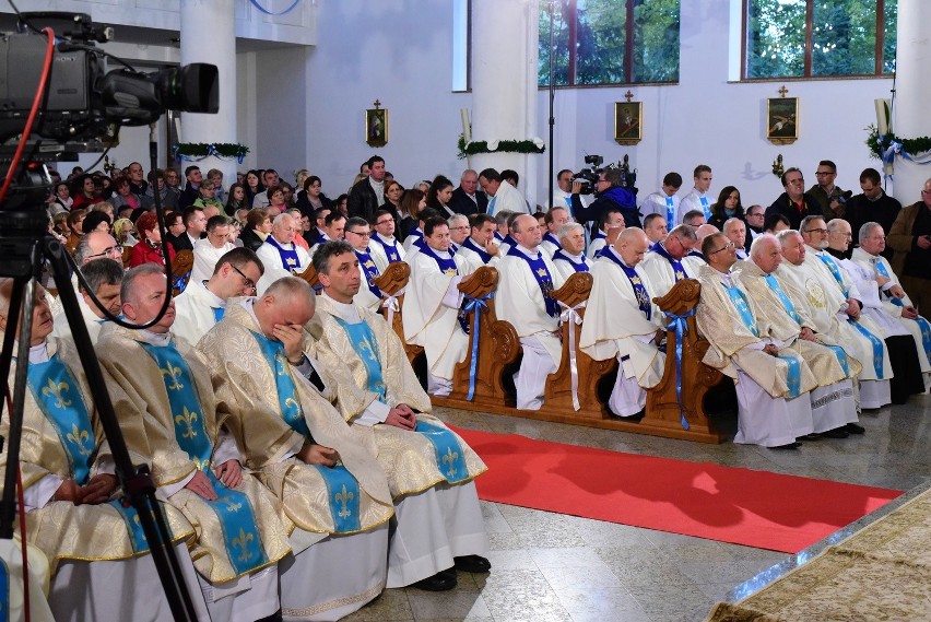 Tokarnia. Matka Boża Śnieżna ukoronowana [ZDJĘCIA]