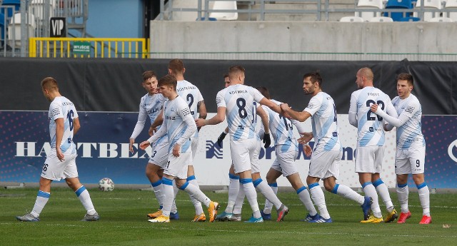 Stal Rzeszów w sobotę zagra na wyjeździe z Górnikiem Polkowice. Pewne jest, że w drużynie Daniela Myśliwca dojdzie do zmian w porównaniu z poprzednim meczem.PRZYPUSZCZALNY SKŁAD STALI RZESZÓW NA KOLEJNYCH SLAJDACH