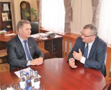 Krzeszowice. Burmistrz spotkał się z ministrem. Rozmawiali o inwestycjach drogowych i kolejowych