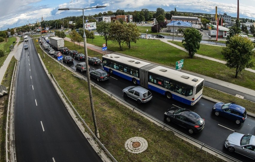 Po ulicach Bydgoszczy porusza się ponad 270 tysięcy...