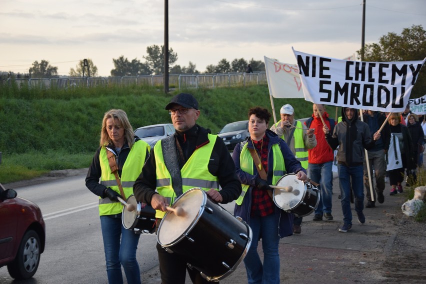 Protesty w Skawinie przeciwko firmom, które zanieczyszczają...