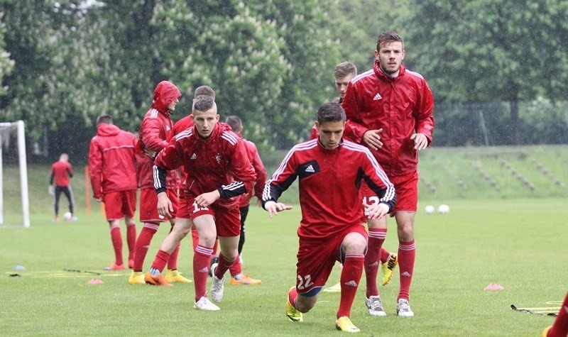 Piłkarze Górnika Zabrze trenowali w czwartek przed meczem z...