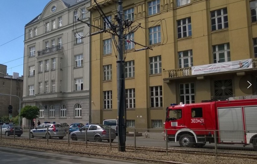 Alarm bombowy w Izbie Skarbowej i Urzędzie Wojewódzkim