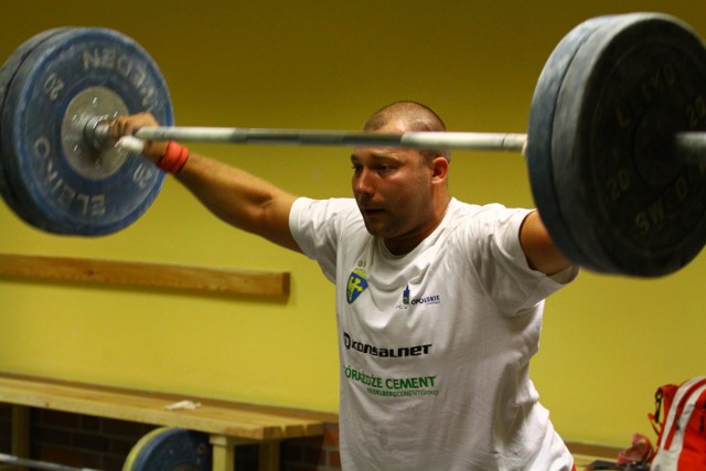 Bartłomiej Bonk z dużą przewagą triumfował w wadze do 105 kg.