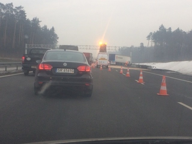 Wypadek ciężarówki na autostradzie A1