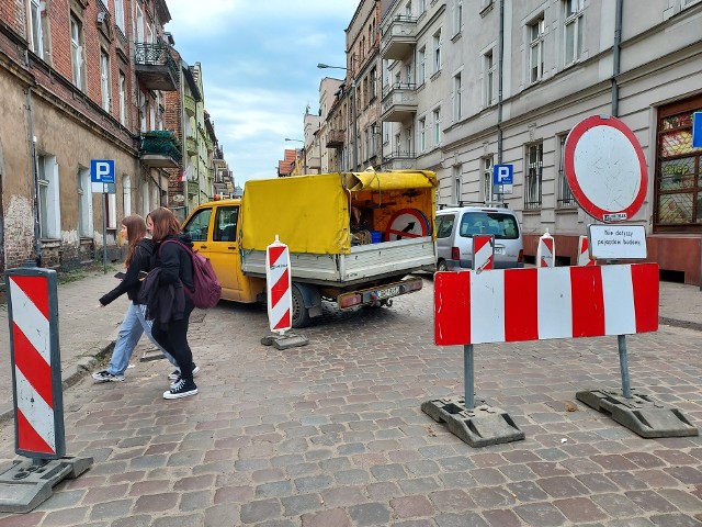 Rozpoczyna się kolejny etap modernizacji ulicy Kościuszki w Grudziądzu. Od 24 kwietnia zamknięty dla ruchu pojazdów został odcinek Forteczna - Pułaskiego. Należy bezzwłocznie przeparkować samochody