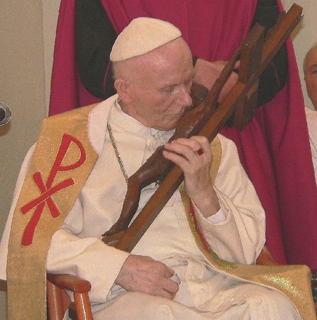 Podczas papieskiego spektaklu w buskim Marconim ksiądz prałat Andrzej Biernacki po raz ostatni zagrał na scenie rolę Papieża Jana Pawła II.