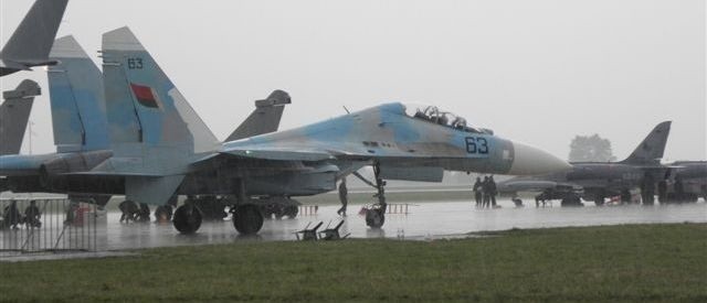 Jeszcze w sobotę kołowali na radomskim lotnisku... Zobacz zdjęcia Su-27, które przesłał nam czytelnik