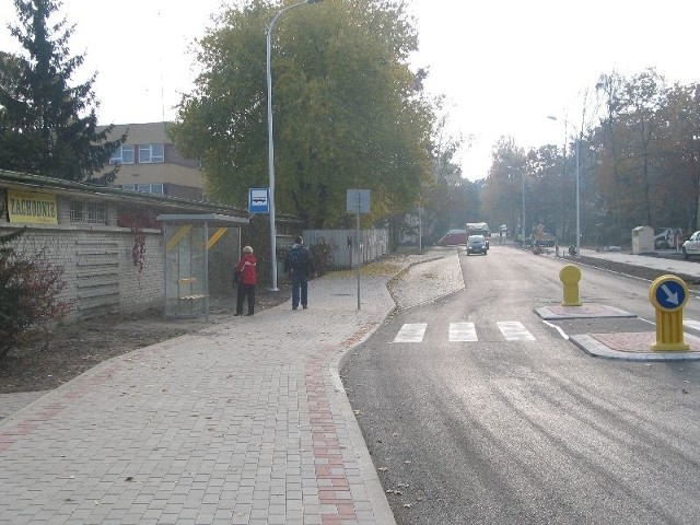 Zdaniem radnego Tadeusza Sęka, "jedenastka&#8221; powinna kursować ulicą 1 Maja, tak jak prosili mieszkańcy Przywiśla, gdzie stoi przystanek, a nie ulicą Mickiewicza, gdzie przystanku nie ma.