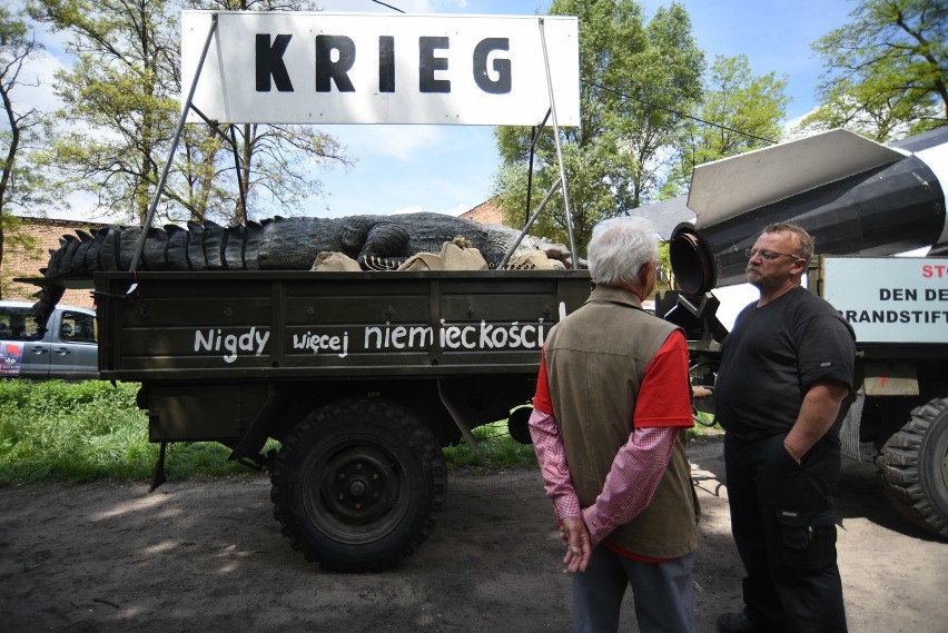 Pojazdy militarne przejechały przez Sosnowiec