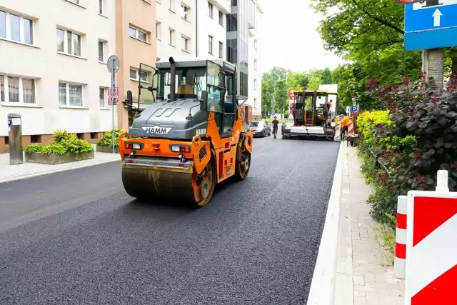 Dla części z wymienionych ulic miasto posiada już wymaganą dokumentację projektową, pozostałe inwestycje drogowe zostaną zrealizowane w formule zaprojektuj i wybuduj