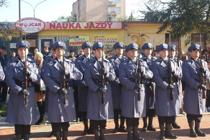 Ślubowanie klasy mundurowej III LO im. L. Szenwalda w...