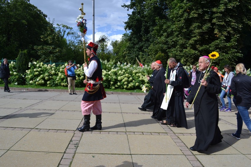 Pielgrzymka Krakowska dotarła na Jasną Górę [ZDJĘCIA]