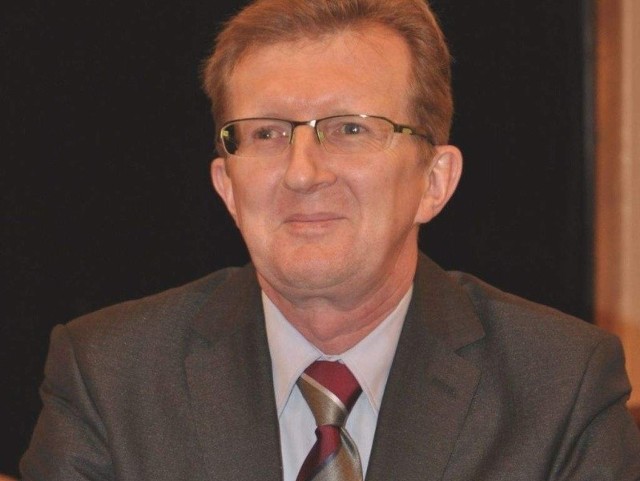 Roland Rudnicki, radny Rady Miasta Tarnobrzega zajmuje na liście Prawa i Sprawiedliwości do Sejmu w okręgu rzeszowsko-tarnobrzeskim piętnastą pozycję.
