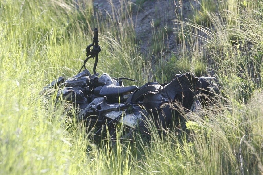 Karambol pod Strzegomiem. Zginął motocyklista (ZDJĘCIA)