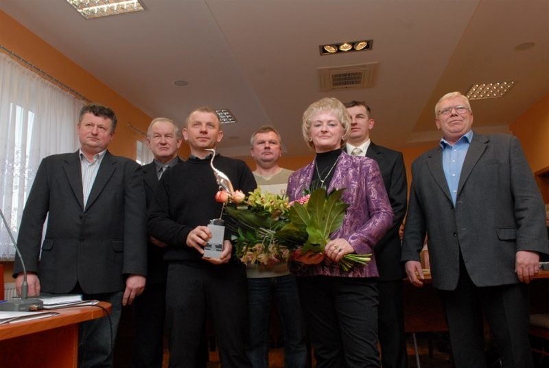 Zarząd klubu Tęcza - Szerment Tuchorza tworzą: Krzysztof...