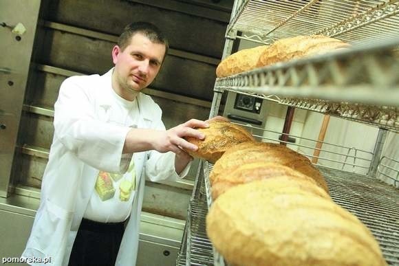 Ceny chleba 2012. W górę. Jeszcze w 2010 roku tona pszenicy kosztowała na rynku 500 złotych, a już rok później jej cena wzrosła prawie dwukrotnie