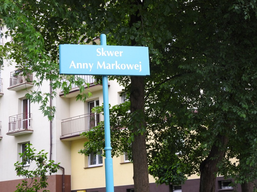 Białystok. Anna Markowa została patronką skweru przy wydziale filologii Uniwersytetu w Białymstoku [ZDJĘCIA]