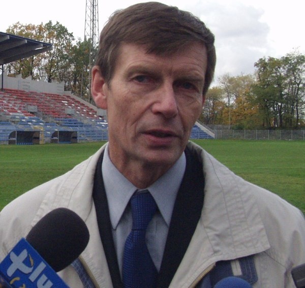 Prezydent Opola Ryszard Zembaczyński nie był w ostatnich latach częstym gościem na stadionie przy ul. Oleskiej. Zapewne zmieni się to, jeśli ratusz mocniej zaangażuje się w pomoc klubowi.