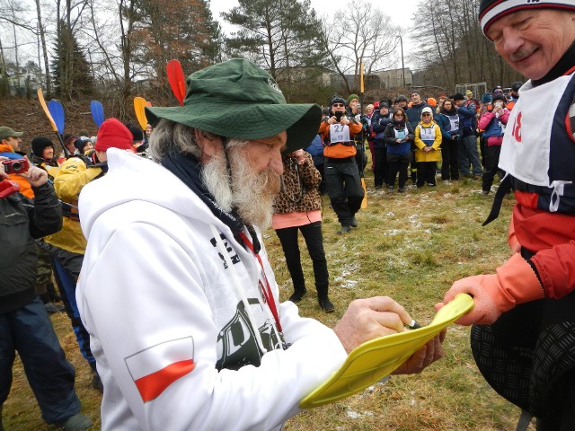 Kajakarze z Kujaw i Pomorza znali Aleksandra Dobę głównie z zimowych spływów na Brdzie. Na starcie podpisywała wiosła, a podczas wieczorków komandorskich snuł swoje atlantyckie – i nie tylko - opowieści