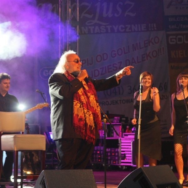 Demis Roussos, gwiazda wieczoru, śpiewał swoje największe przeboje.