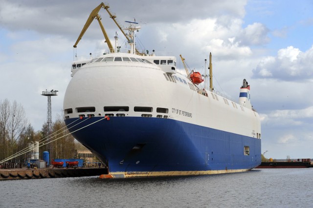 Statek ma 140 m dł., 22,5 m szerokości i nośność 5 tys. ton.