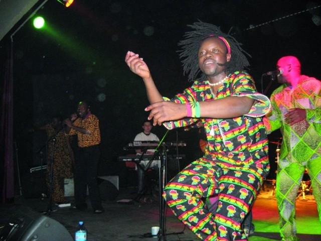 Muzycy z grupy "Motema Africa&#8221; oczarowali publiczność swoim śpiewem, tańcem i niesamowitym poczuciem rytmu