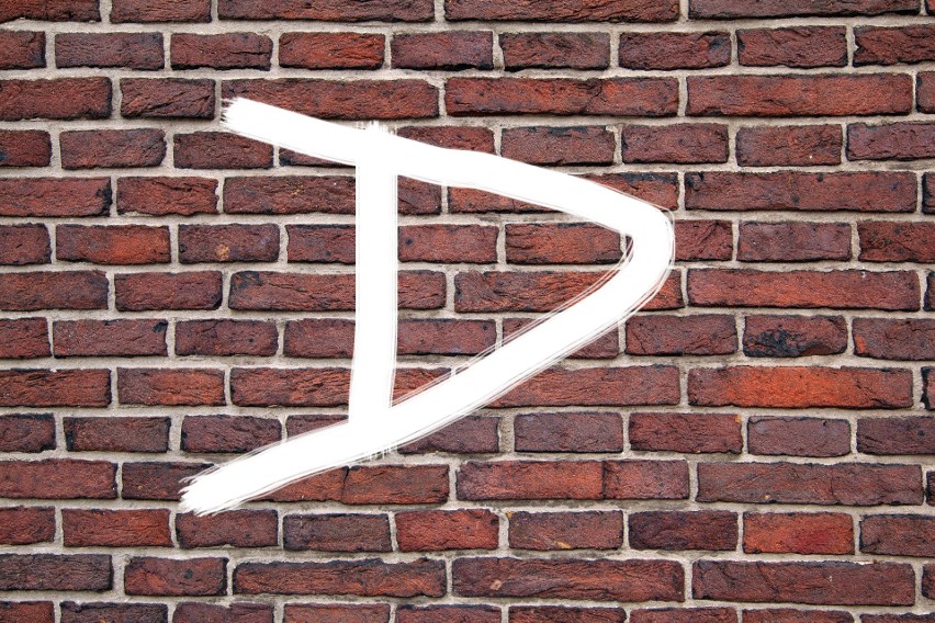 Ten symbol lub inne przypominające literę "D" pozostawiają...