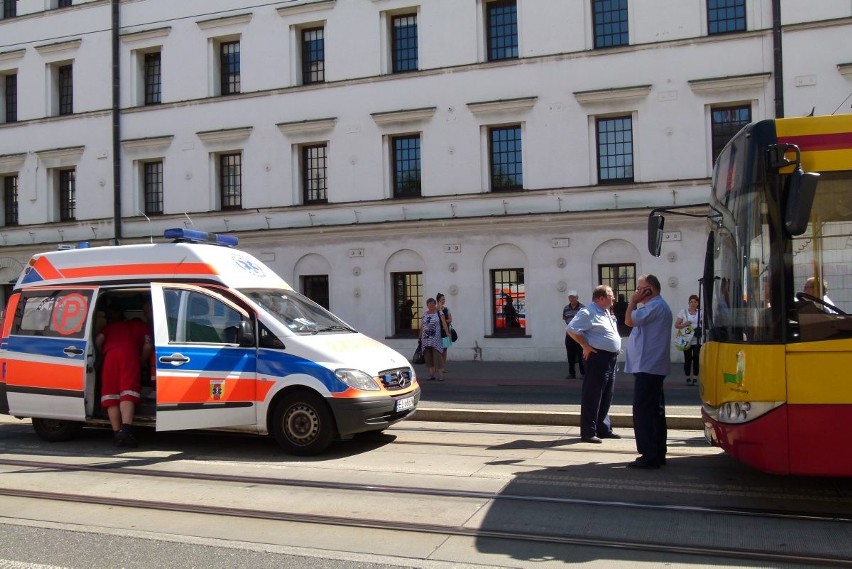 W wypadku na Piotrkowskiej poszkodowane zostały 4 sooby