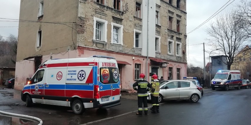 Tragiczny pożar. Podpalił kamienicę, potem się powiesił