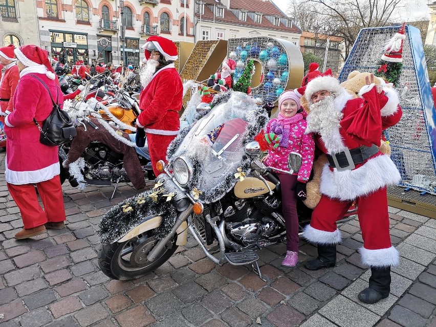 Kraków. Niecodzienne motocykle Mikołajów. Zobacz, jak wyglądają mechaniczne renifery [ZDJĘCIA]
