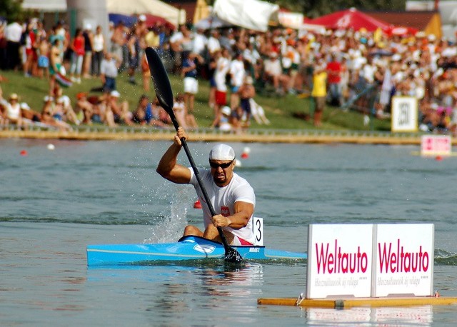 Marek Twardowski wywalczył złoto w K1 na 500 metrów.