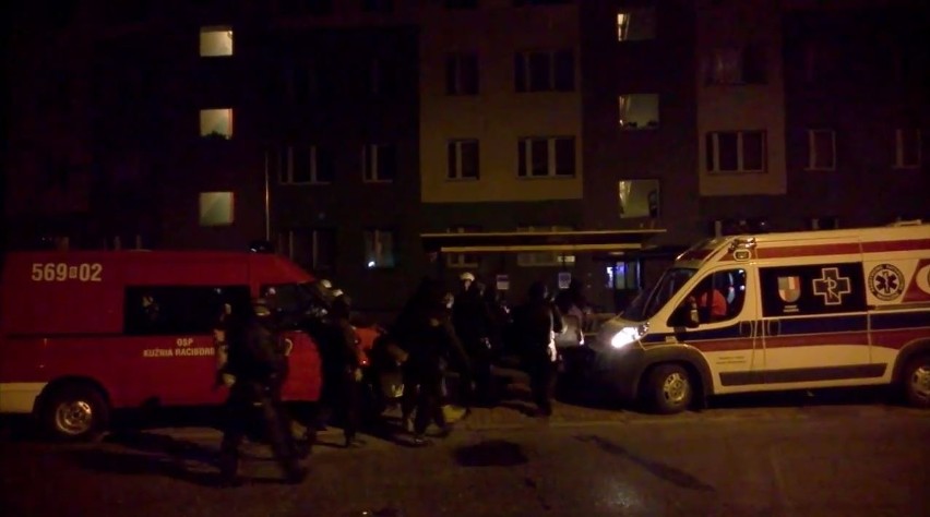 Tragedia w Kuźni Raciborskiej. Nie żyją policjantka,...