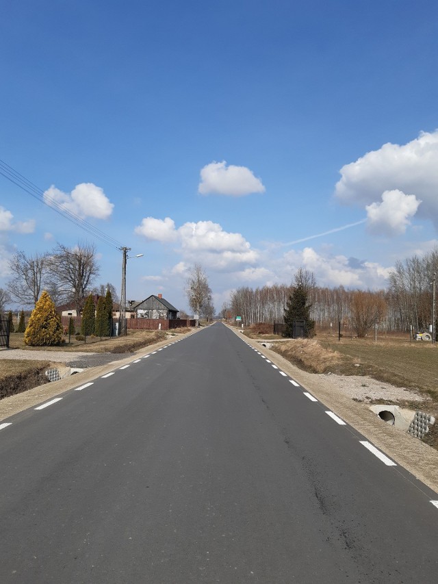 Drogi w Niwkach i Ługach już wkrótce doczekają się nowego oświetlenia. Zwoleński samorząd szuka wykonawców inwestycji.