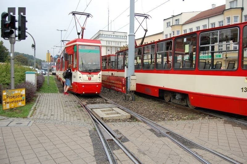 Zderzenie tramwaju z samochodem na Hucisku