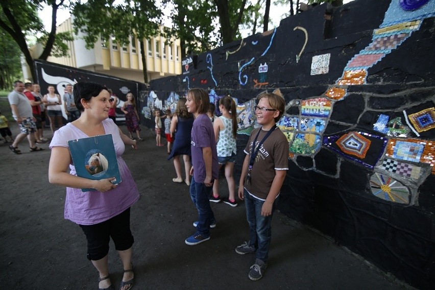 Katowice: Odsłonięto mural autorstwa dzieci z MDK Dąb