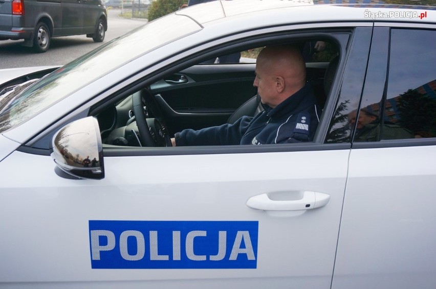 Nowoczesne radiowozy dla śląskiej policji. Zakupy tuż przed szczytem klimatycznym ONZ w Katowicach ZDJĘCIA