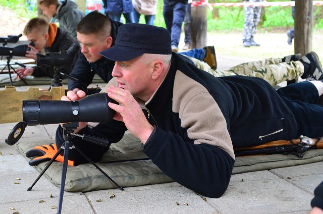 W otwartych zawodach strzeleckich o puchar komendanta powiatowego policji w Żninie wzięło udział 73 startujących. Impreza odbyła się na strzelnicy w Godawach