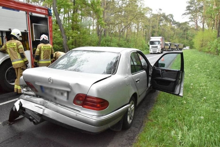 Wypadek na trasie między Śremem a Chrząstowem. Zderzyły się...