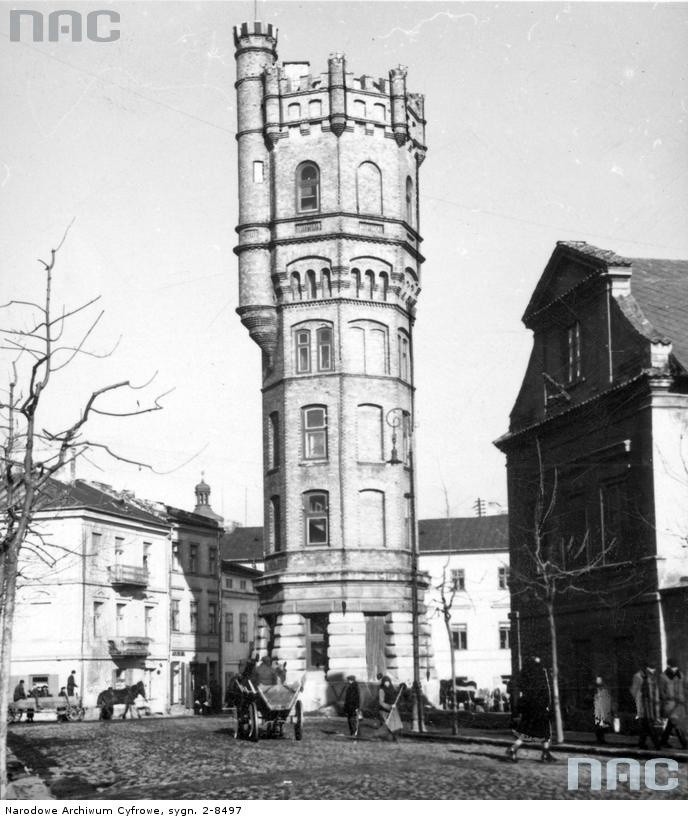 Lublin. Wieża ciśnień przy ul. Narutowicza. Dziś plac...